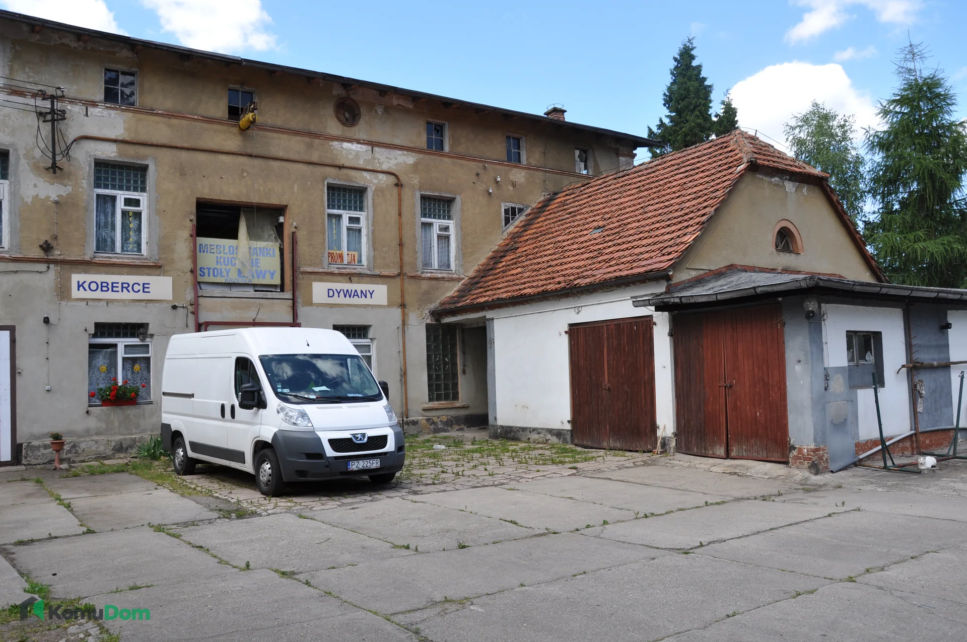 Kompleks produkcyjno-mieszkalny z halami i działką 6000 m² – Mieroszów — zdjęcie 12