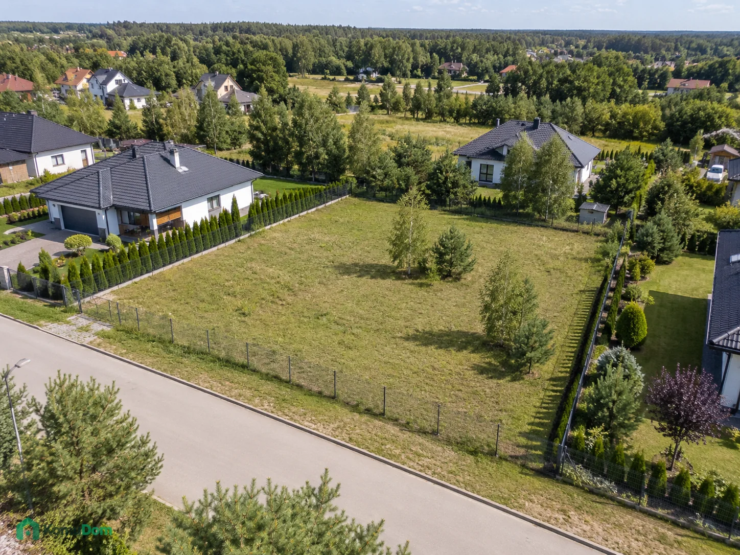 Działka budowlana w dzielnicy Jaroszówka, Białystok, gotowa do zabudowy — zdjęcie główne